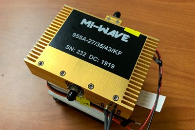 Mi-Wave 955A-27 / 35/43 / KF功率放大器